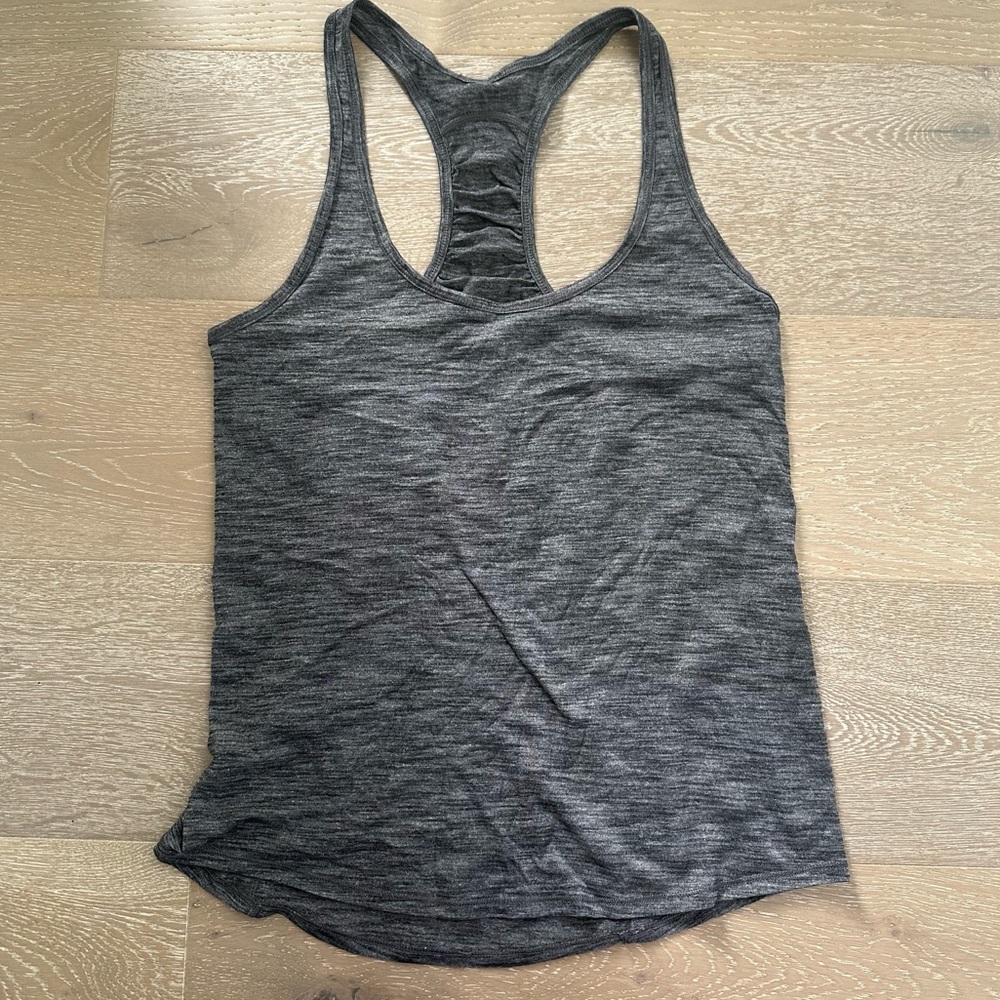 Lululemon tank